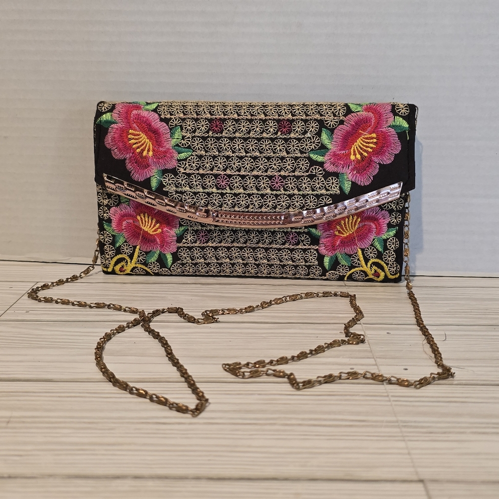 Floral Embroidered Clutch Bag Purse Crossbody Clutch Wallet